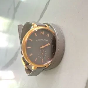 Marc By Marc Jacobs | Accessories | Euc Marc By Marc Jacobs 